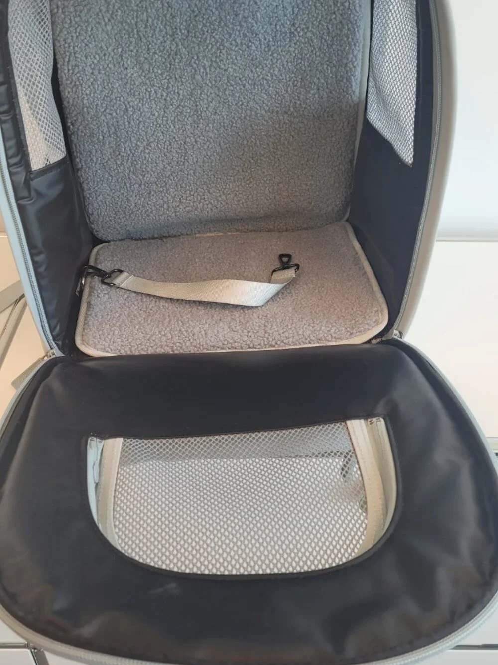NWOT Prince x Maxbone Limited Edition Pet Carrier Backpack - Light Grey